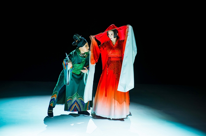 小剧场黄梅戏《美人》完成彩排