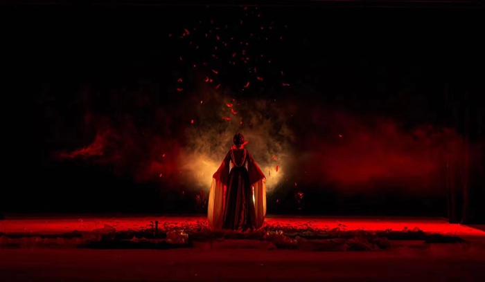 小剧场黄梅戏《美人》在杭州首演，大成！