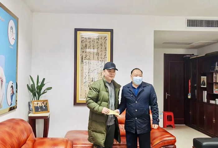 王超副市长慰问张辉同志