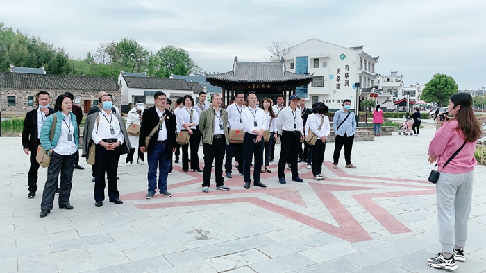 省黄梅戏剧院赴红安开展学党史教育实践活动