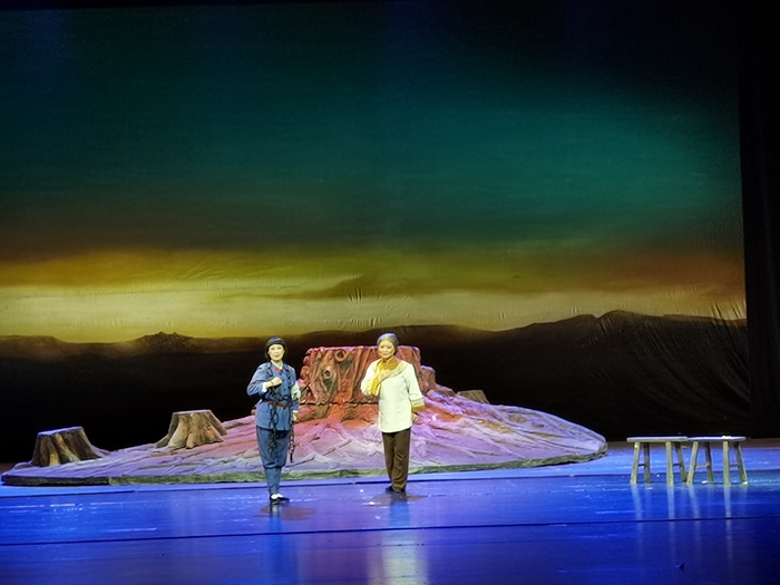 黄梅戏《大别山母亲》圆满完成保利院线巡演