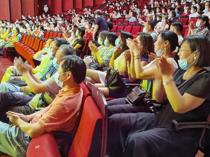 黄梅戏《大别山母亲》圆满完成保利院线巡演