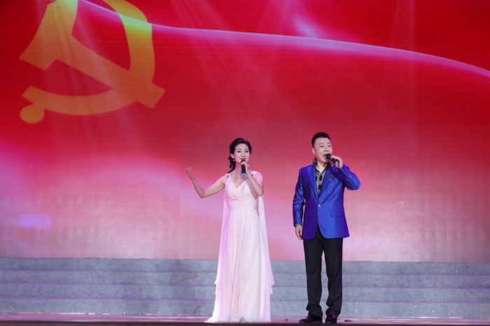 省黄梅戏剧院精彩节目为党献礼
