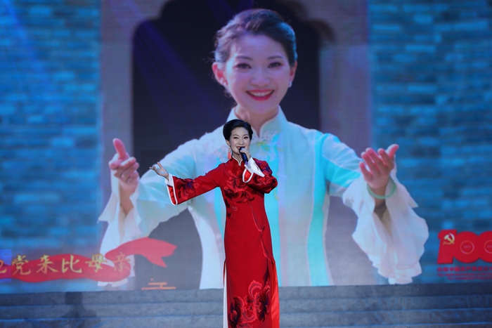 省黄梅戏剧院精彩节目为党献礼