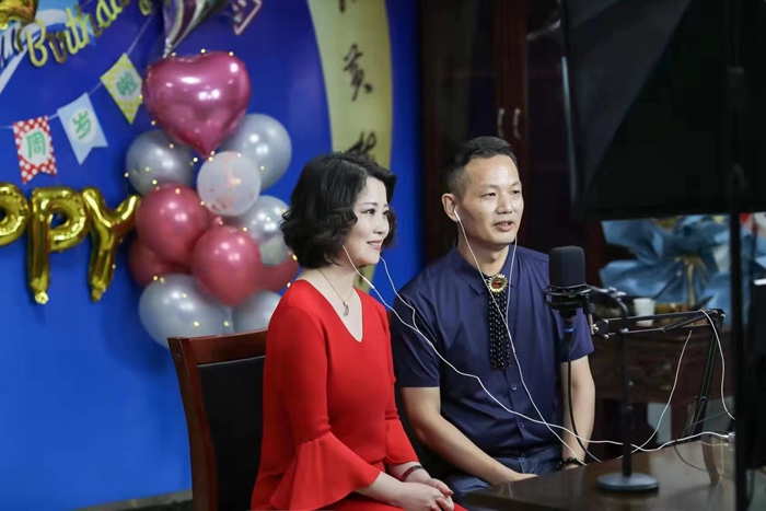 湖北省黄梅戏剧院举行 辉歌黄梅戏抖音直播周年庆活动