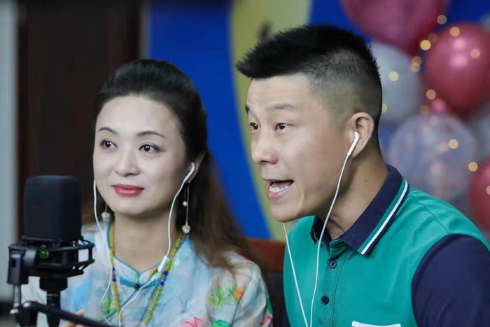 湖北省黄梅戏剧院举行 辉歌黄梅戏抖音直播周年庆活动