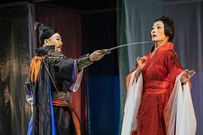 黄梅戏《美人》完美亮相 第九届中国（安庆）黄梅戏艺术节