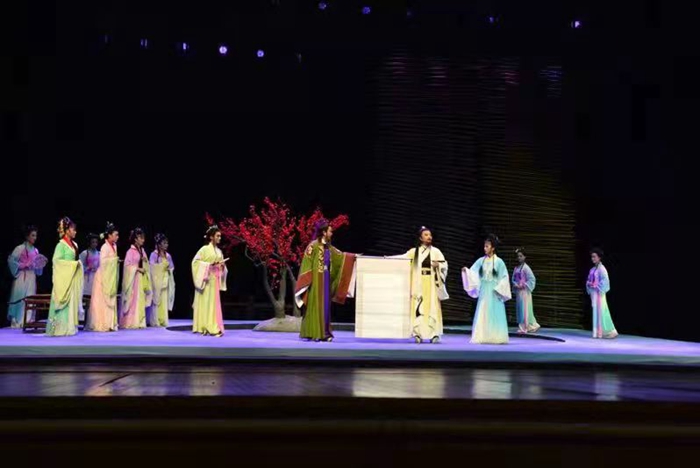 大型黄梅戏《东坡》亮相“两节”开幕式