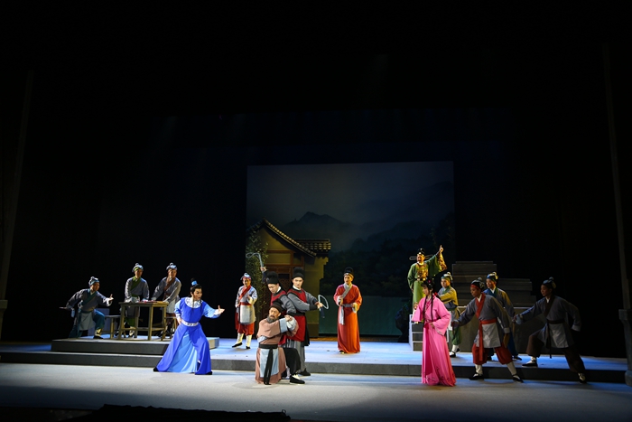 我院8名艺术人才喜获黄冈市高层次人才绿卡