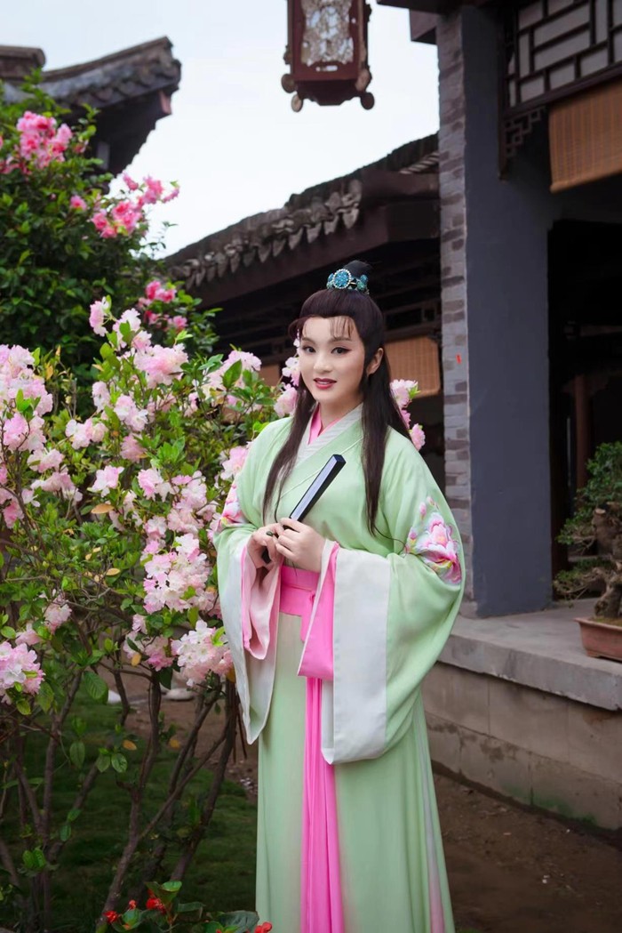 石蔚华入选2022年度湖北省中青年优秀文艺人才库