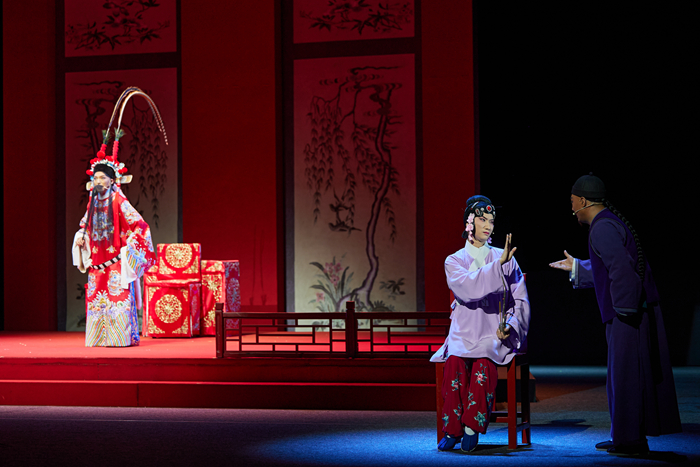 大型清装黄梅戏《名伶余三胜》